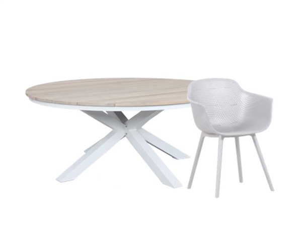 Montreal 9 Piece Round Dining Setting